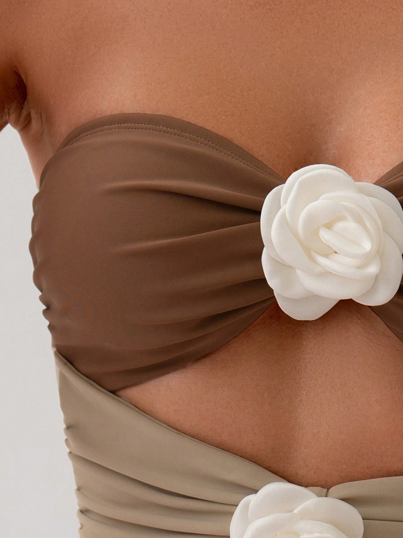 Maiô Três Rosas